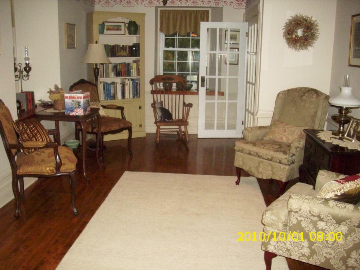 The Old Shipman House Bed & Breakfast Kemptville Екстериор снимка