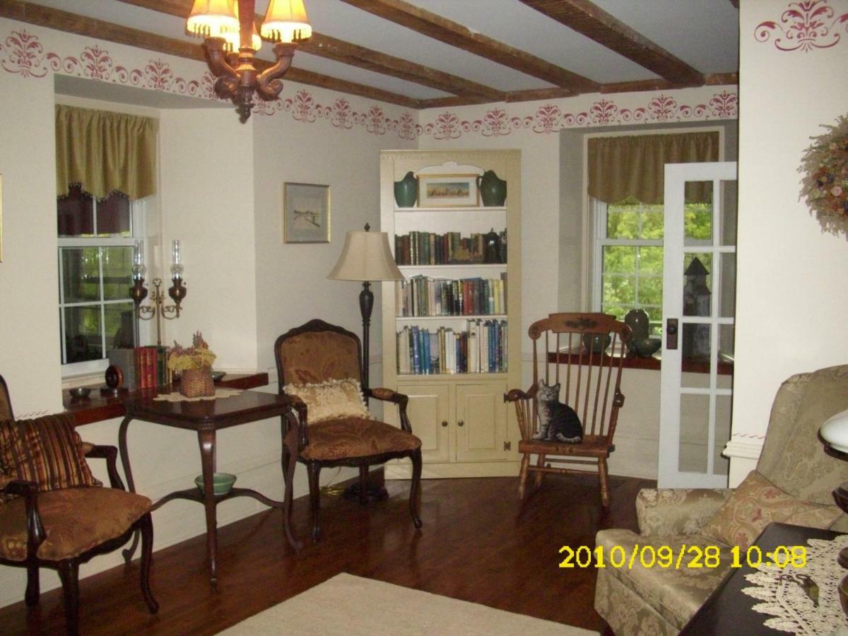 The Old Shipman House Bed & Breakfast Kemptville Екстериор снимка