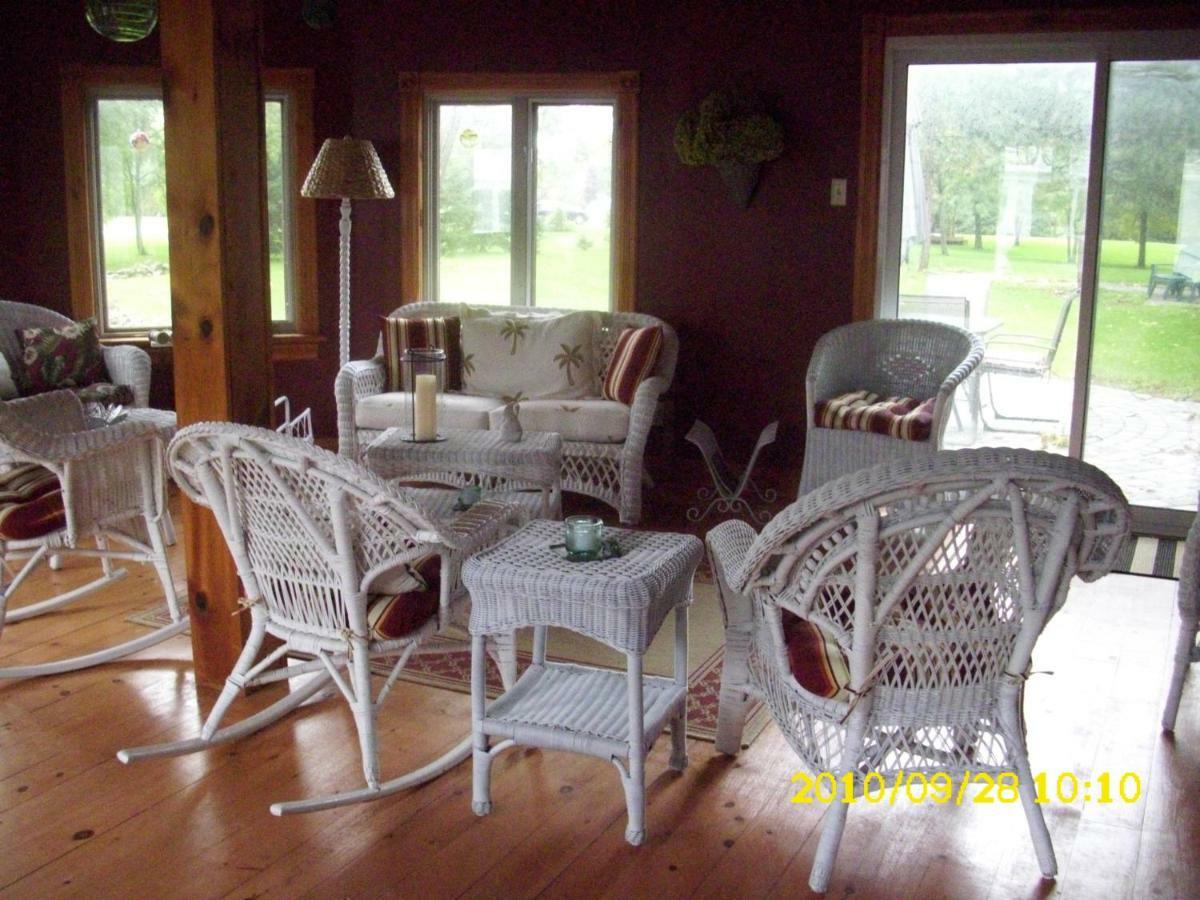 The Old Shipman House Bed & Breakfast Kemptville Екстериор снимка